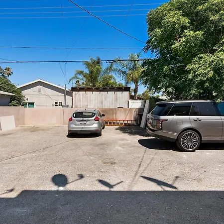 Spacious Private Gated Modern Loft Close To Universal Studio And Hollywood Los Angeles Exterior photo